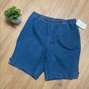 Croft & Barrow Navy Pull-On Jean Short 1XL